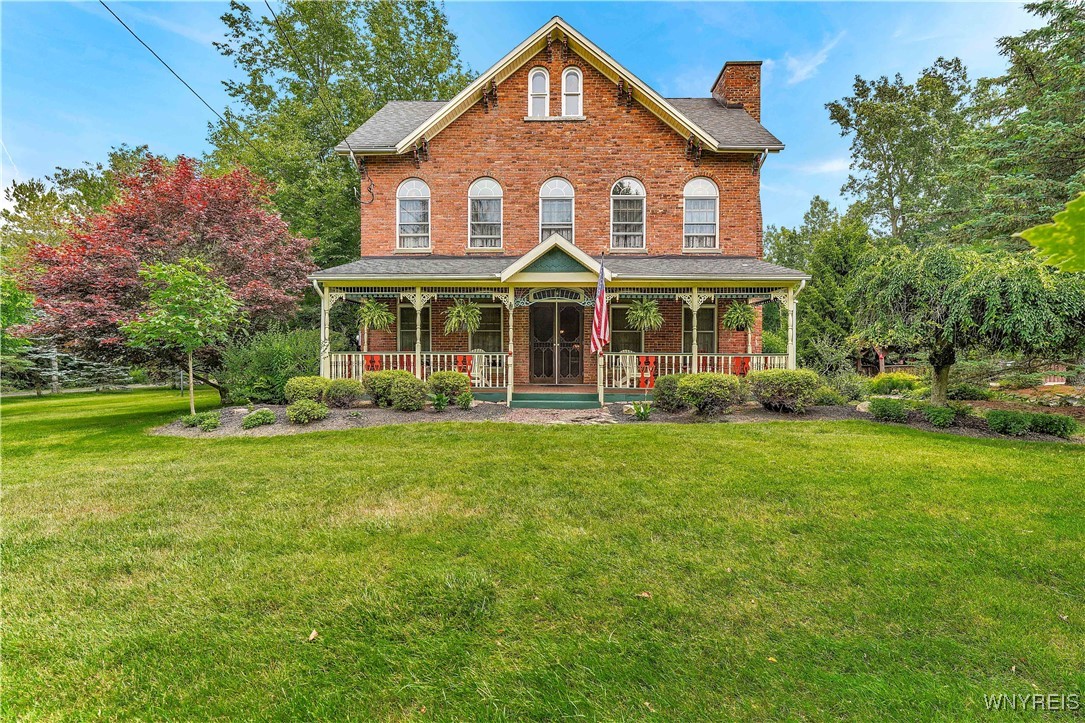 photo fckD4MK4NyiUqIWrevMzWz7w: 2220 Grover Road, Aurora NY 14170