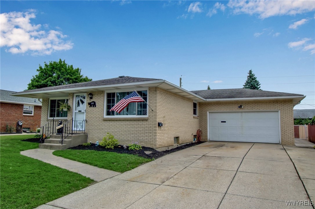 photo undefined: 69 Birchwood Drive, Cheektowaga NY 14227