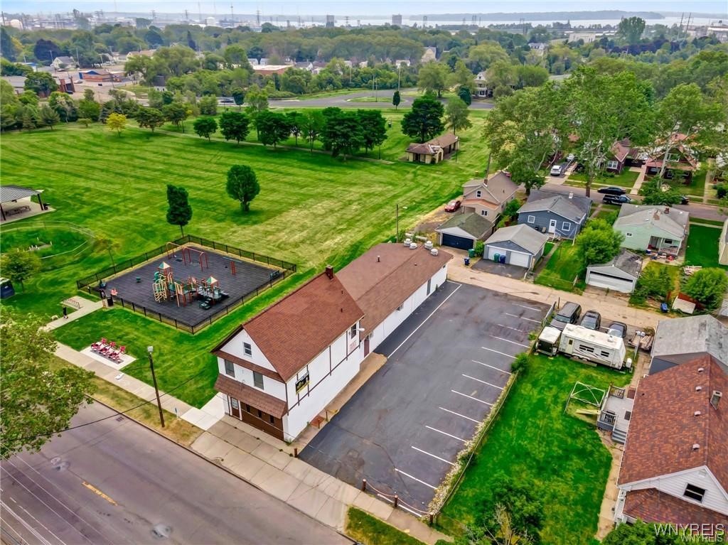 photo 2 : 3045 Niagara Street, Niagara Falls NY 14303