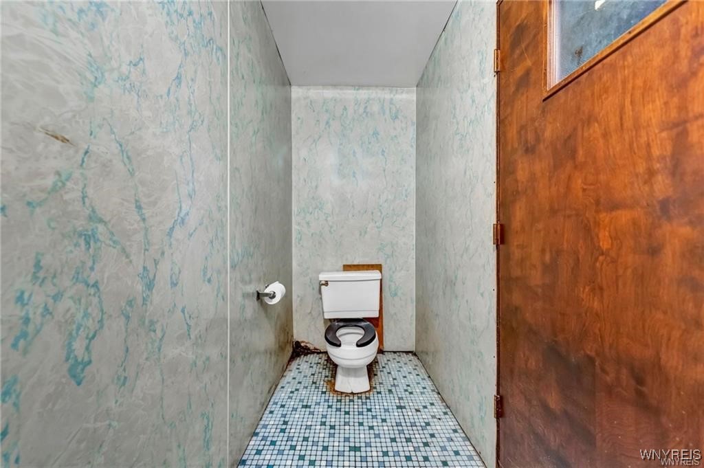 photo b9pTFJMLcYe1dNqv8OaPRXCBFvQ: 3045 Niagara Street, Niagara Falls NY 14303
