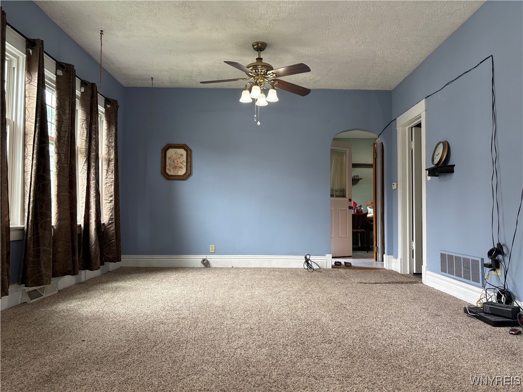 photo 4 : 6 Copeland Place, Buffalo NY 14207