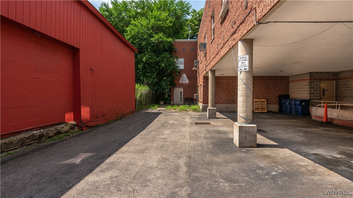photo 3 : 1416 Main Street, Buffalo NY 14209