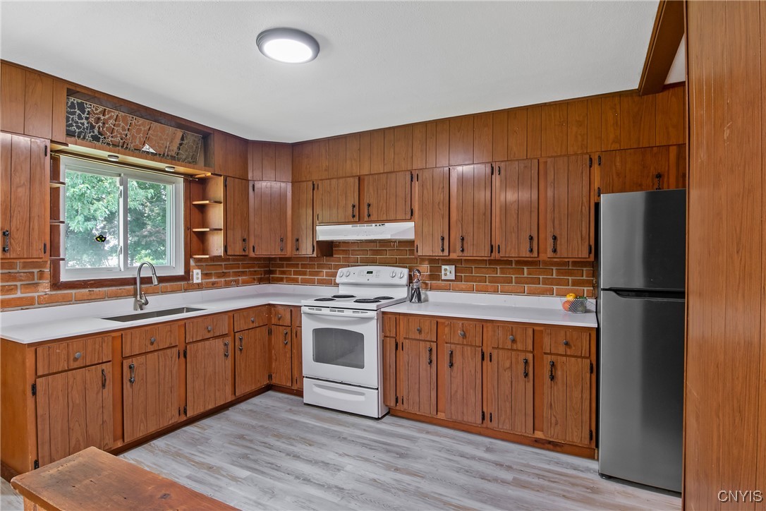 photo 4 : 116 Barclay Road, Camillus NY 13031