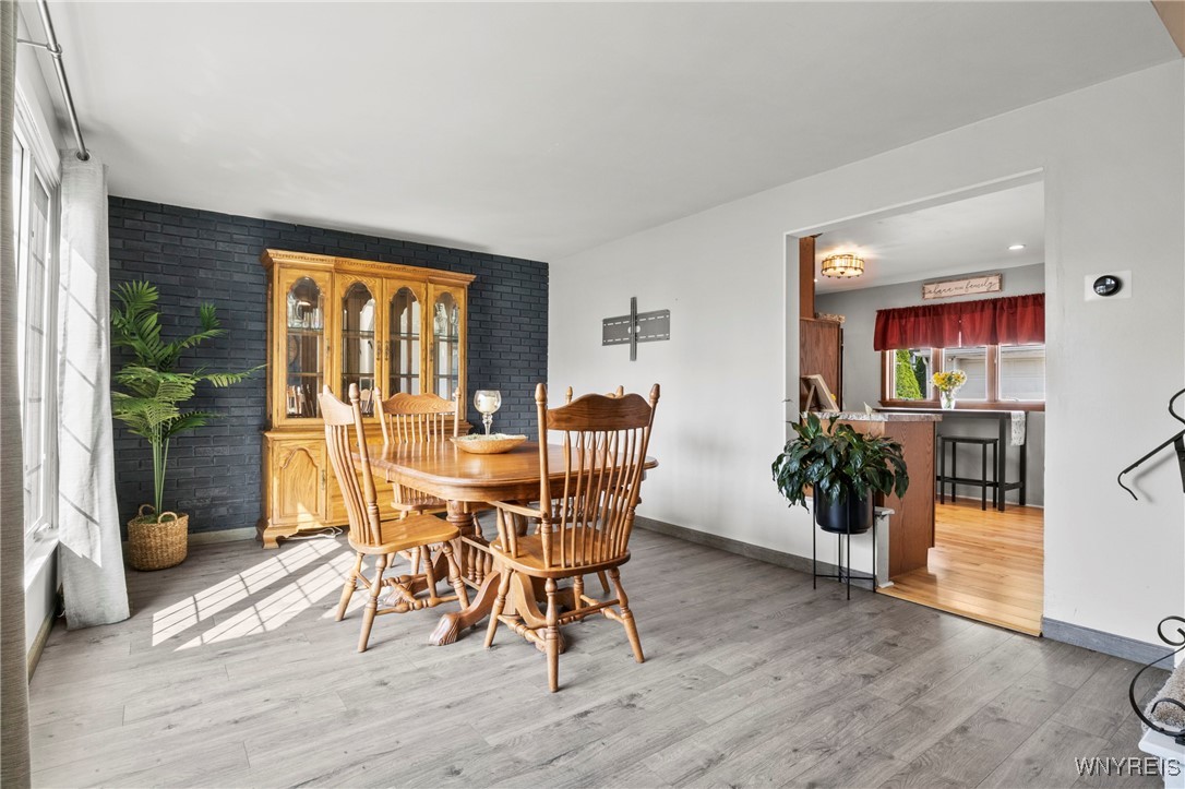photo 3 : 5009 Chapman Parkway, Hamburg NY 14075