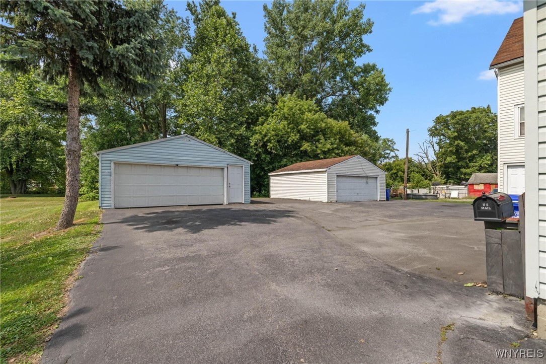 photo undefined: 2853 Seneca Street, West Seneca NY 14224