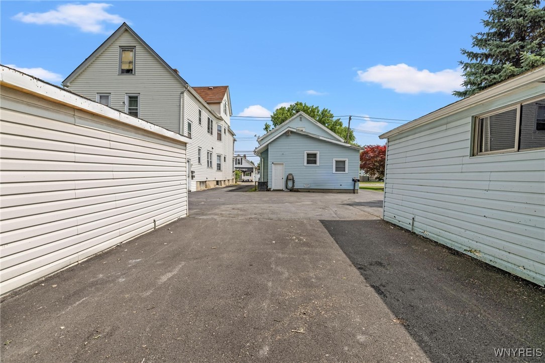 photo undefined: 2853 Seneca Street, West Seneca NY 14224