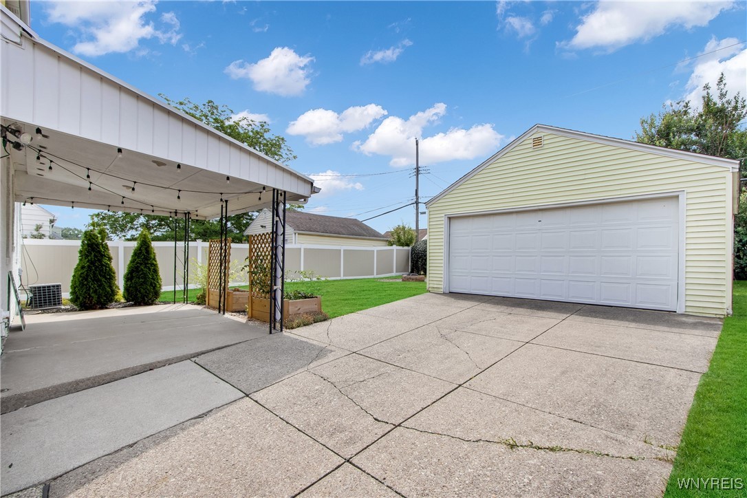 photo 3 : 65 Albion Avenue, Amherst NY 14226