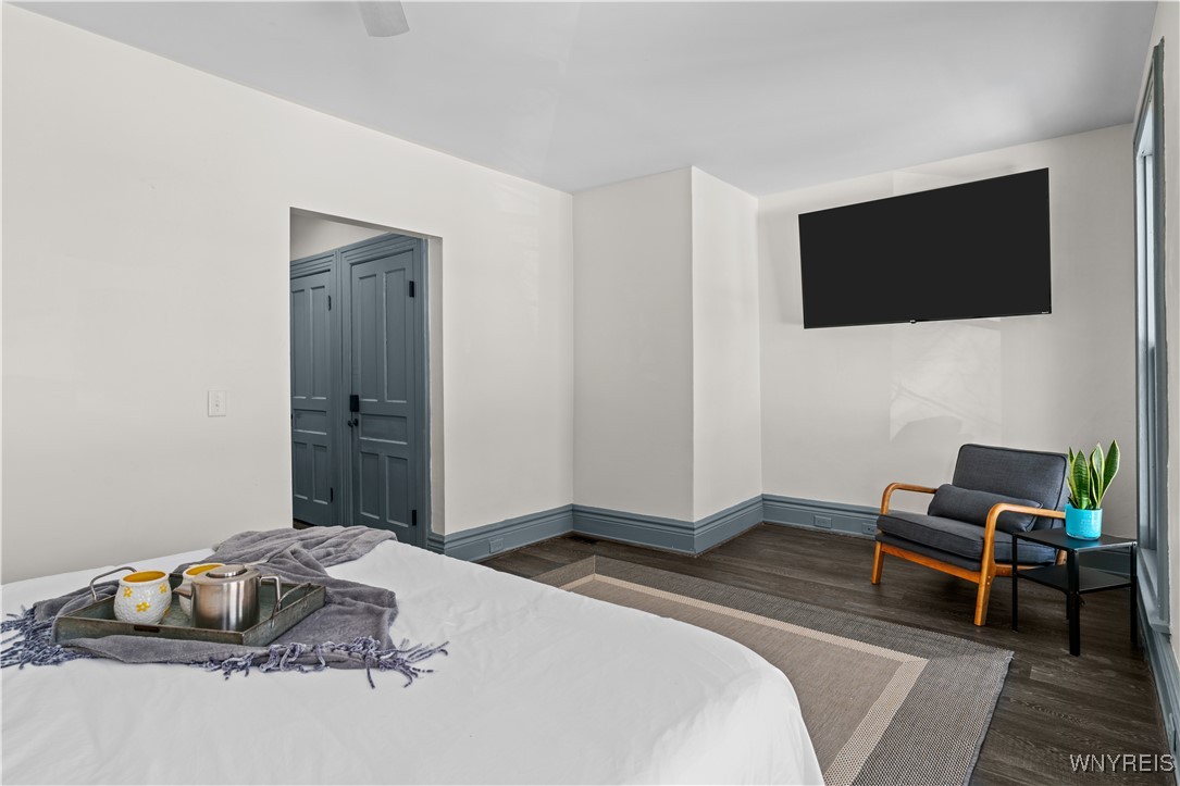 photo 4 : 58 Cottage Street 2, Buffalo NY 14201