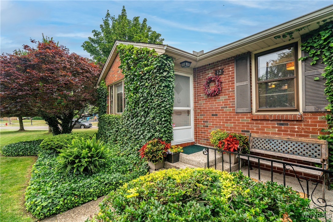 photo 2 : 12 Henley Road, Buffalo NY 14216