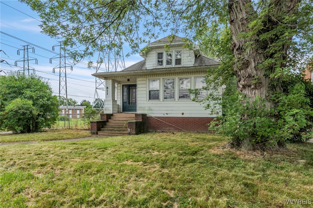 photo undefined: 811 Cleveland Drive, Cheektowaga NY 14225