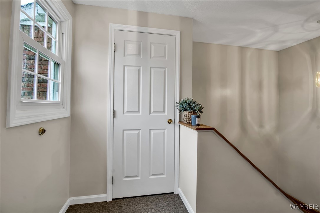 photo 3 : 39 Olde Stone Lane, Lancaster NY 14086