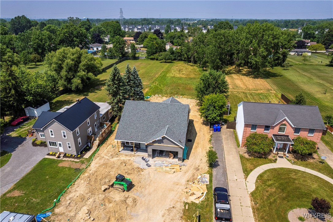 photo 1m2d7otM2X8Hk: 5200 Berg Road, West Seneca NY 14218