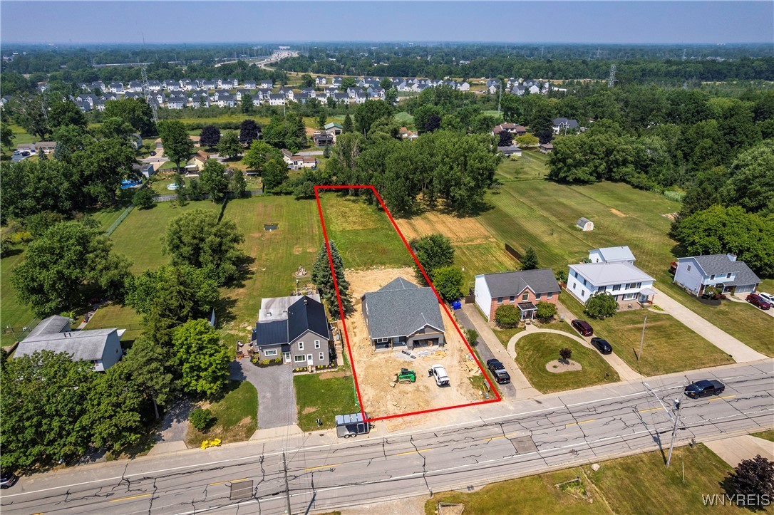 photo 3 : 5200 Berg Road, West Seneca NY 14218