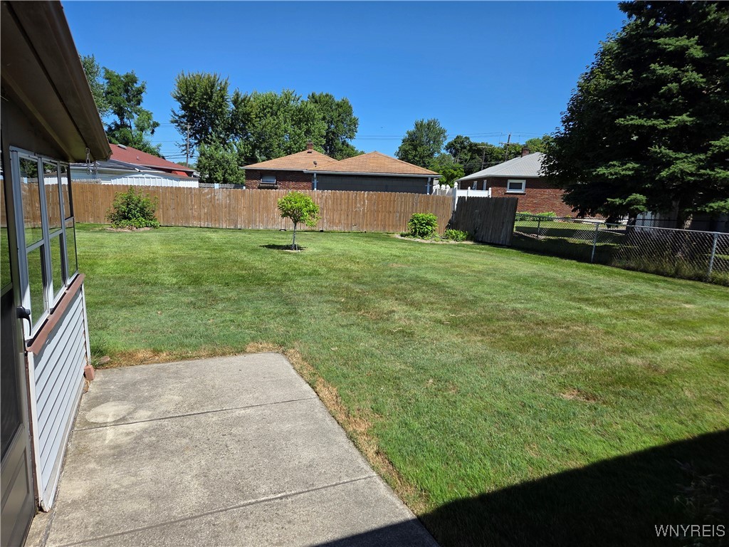 photo 2 : 53 Kies Court, Niagara Falls NY 14304