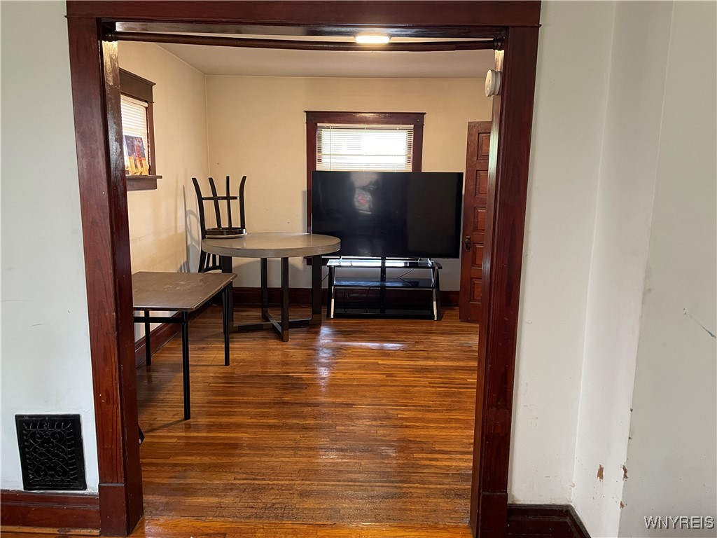 photo 3 : 2215 La Salle Avenue, Niagara Falls NY 14301