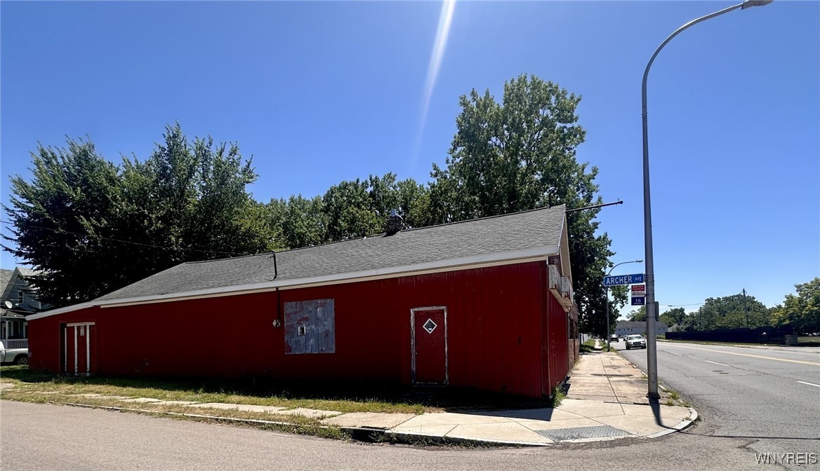 photo 2 : 1572 Seneca Street, Buffalo NY 14210