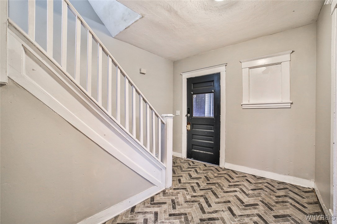 photo 3 : 47 Heath Street, Buffalo NY 14214