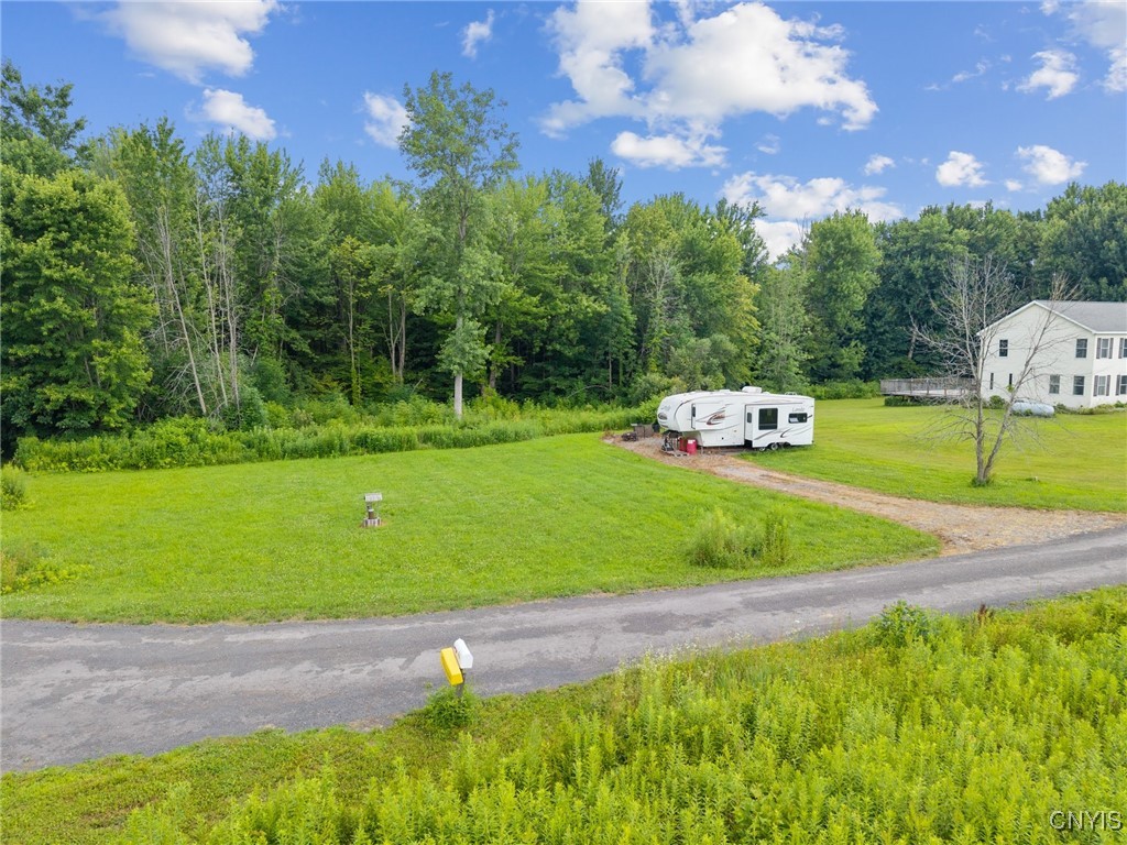 photo undefined: 20 Trask Lane, Schroeppel NY 13135