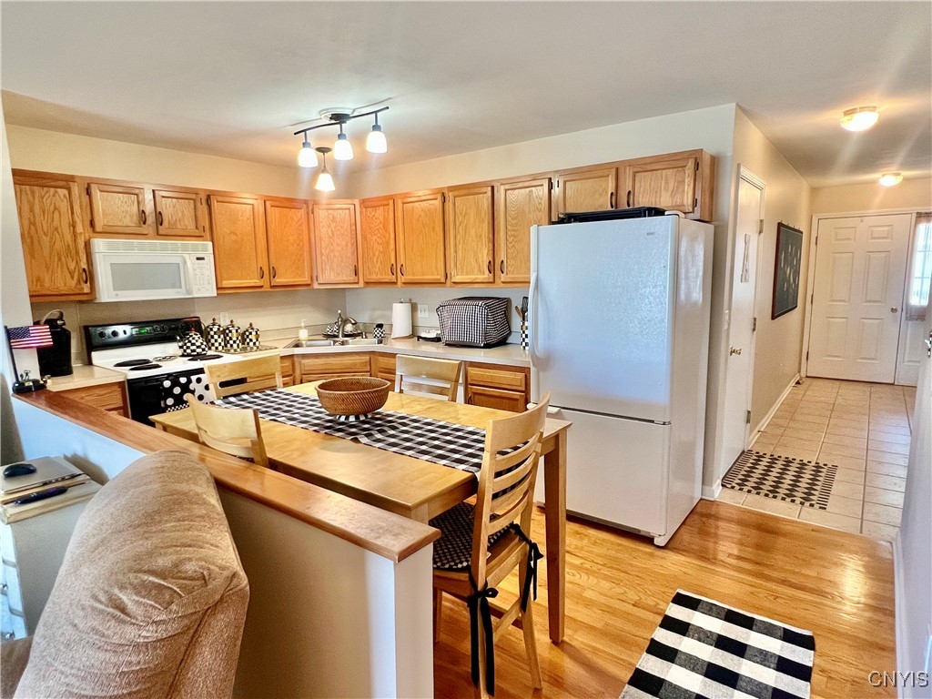 photo 3 : 153 Timber Wolf Circle, Geddes NY 13209