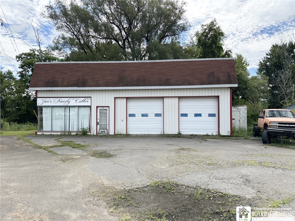 photo Y1OGNcZFtG4er5IXLHFPMDGYU59R3RFiE0Q: 87 Main Street, Randolph NY 14772