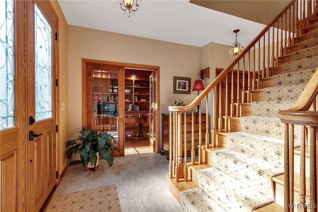 photo 4 : 6330 Lakemont Court, Clarence NY 14051