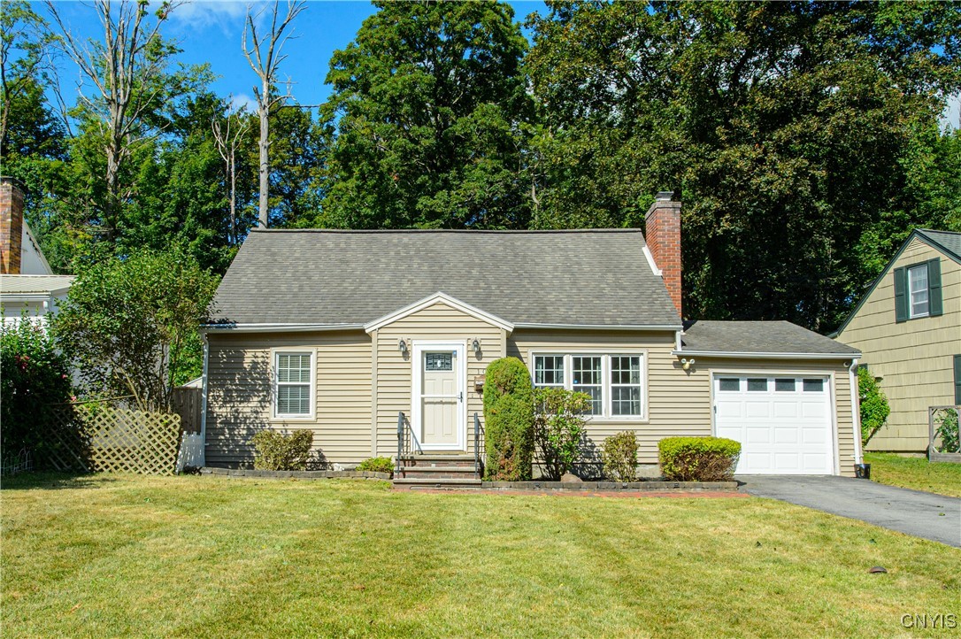 photo AY0RMK3O-ejOVOHnpROtmmEuCb37tLWFdN7a37oL3w: 102 Janet Drive, Syracuse NY 13224