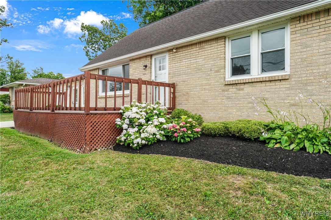 photo 2 : 3787 Yale Avenue, Hamburg NY 14075
