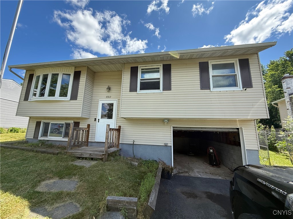 photo ZTmTufCyjp7qWOxzNR-x9Fk3GNJc5HZQ: 5512 Taormina Drive, Clay NY 13041
