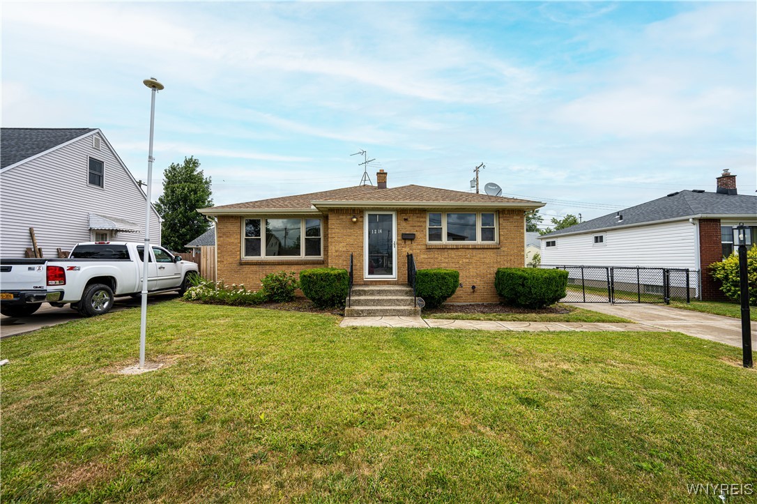 photo nx8qkAAAv18Dle: 1214 George Urban Boulevard, Cheektowaga NY 14225