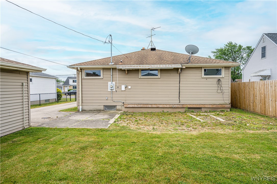 photo 4 : 1214 George Urban Boulevard, Cheektowaga NY 14225