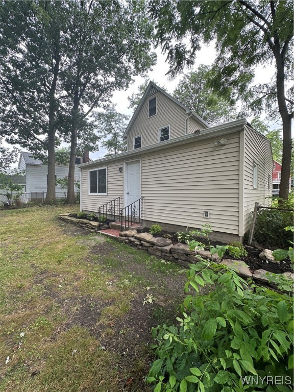 photo 3 : 27 Orchard Avenue, West Seneca NY 14224