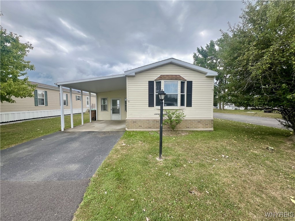 photo 0: 1 Laurel Run, Cheektowaga NY 14225