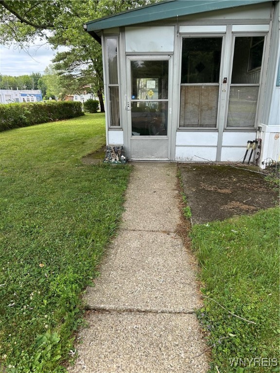 photo RJr3ZzBp: 1048 Karen Drive, Evans NY 14006