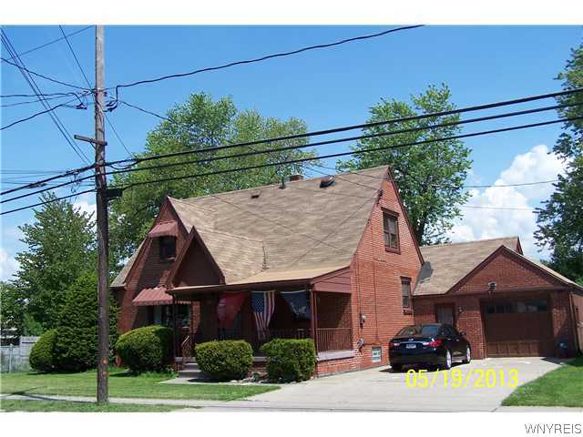 photo 0: 135 Harlem Road, West Seneca NY 14224