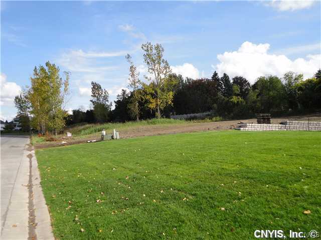 photo opmrqU5g: 1351 LOOMUS Drive, Watertown City NY 13601
