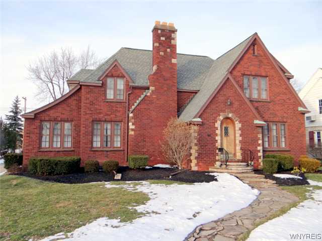 photo 0: 104 Doncaster Road, Tonawanda NY 14217