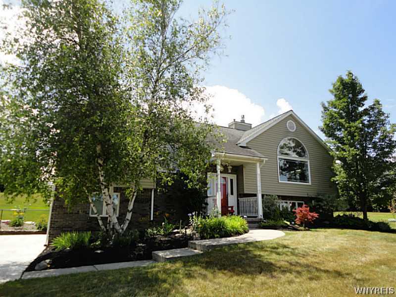 photo 0: 23 Fairway Drive, Orchard Park NY 14127