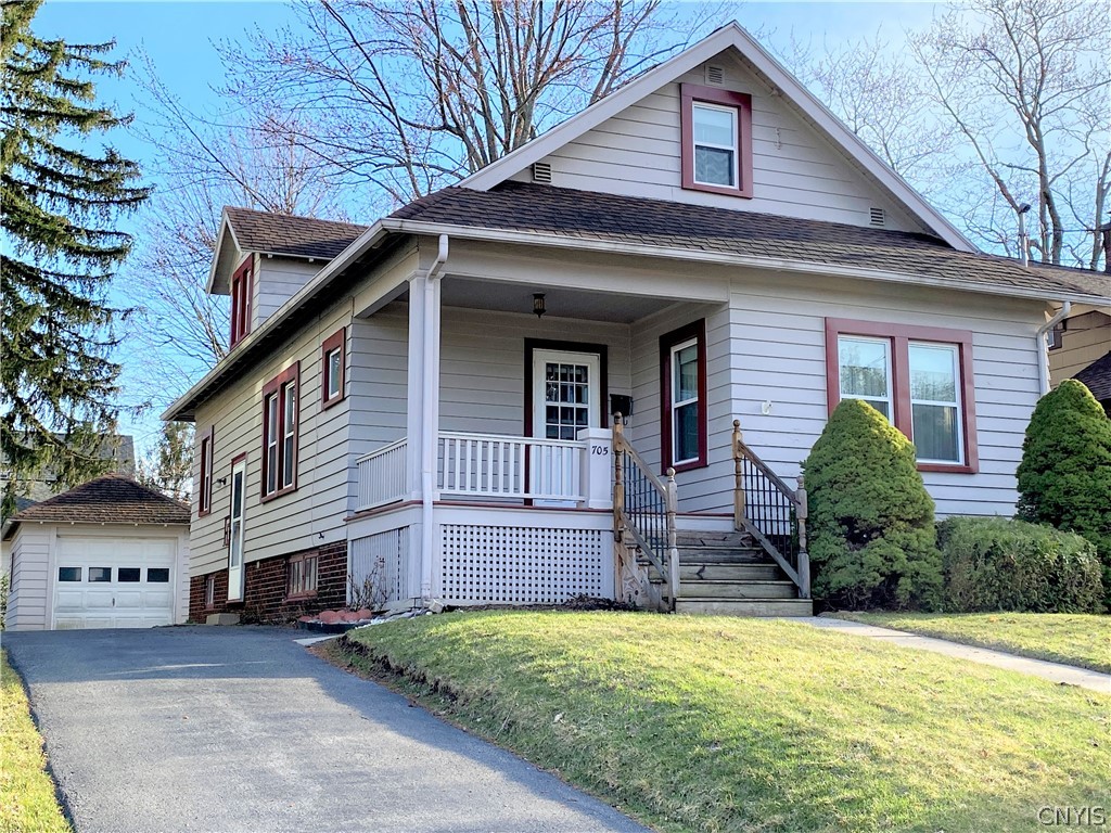 photo 0: 705 Glenwood Avenue, Syracuse NY 13207