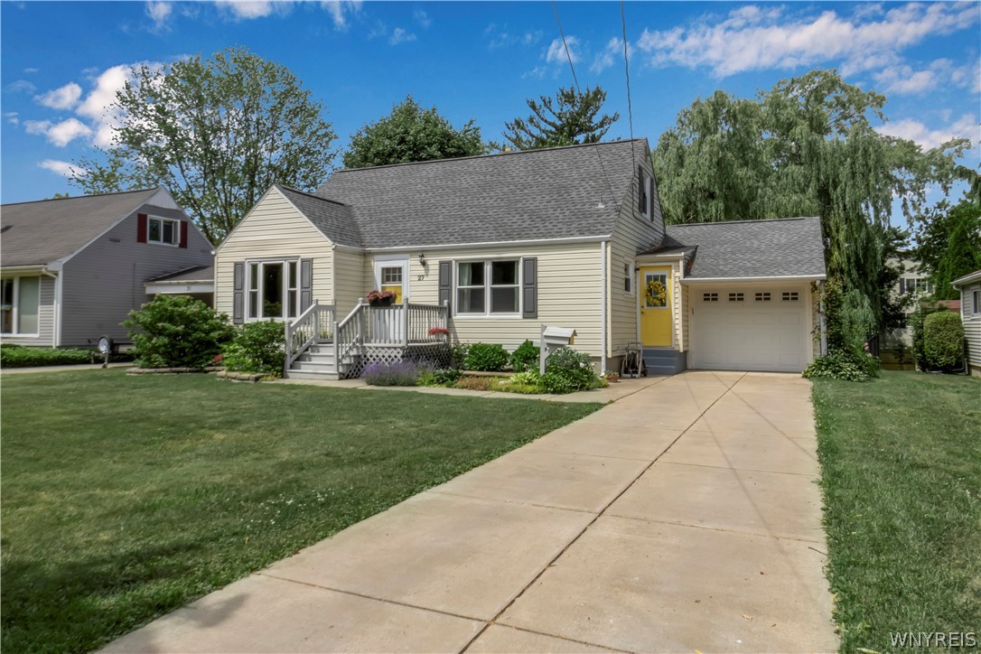 photo 0: 27 South Irwinwood Road, Lancaster NY 14086