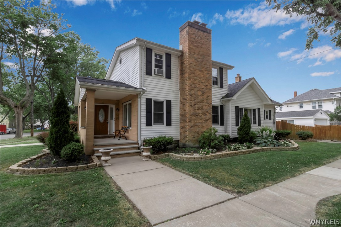 photo 0: 8732 Pershing Avenue, Niagara Falls NY 14304