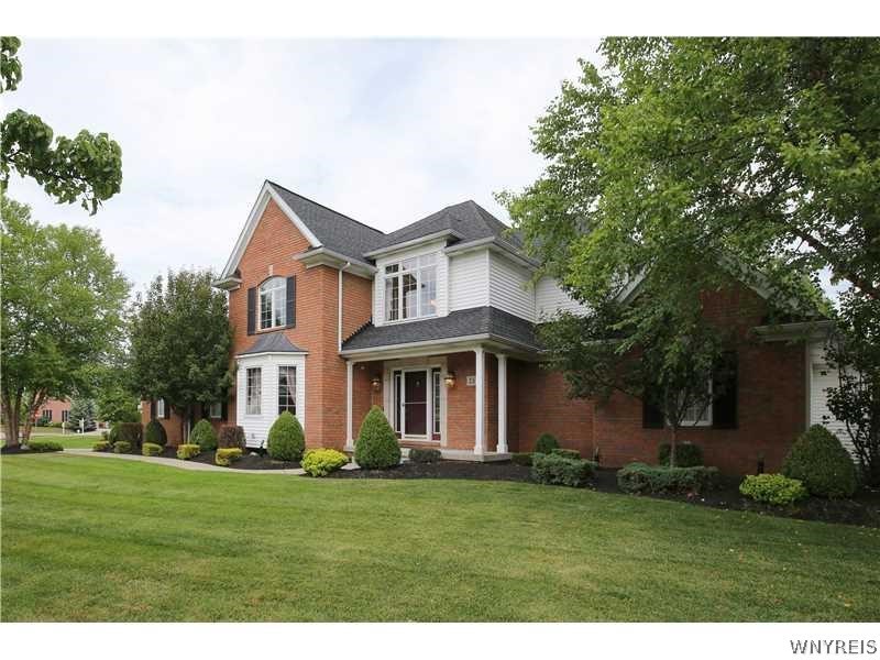 photo 0: 28 Prince Of Wales Court, Amherst NY 14221