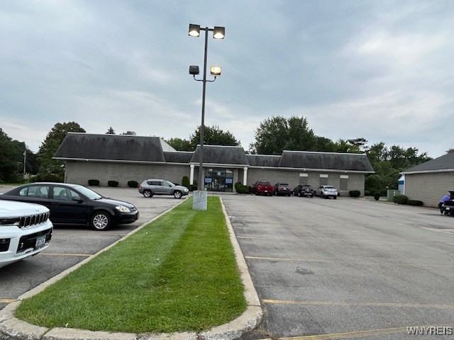 photo 3 : 5893 Camp Road, Hamburg NY 14075