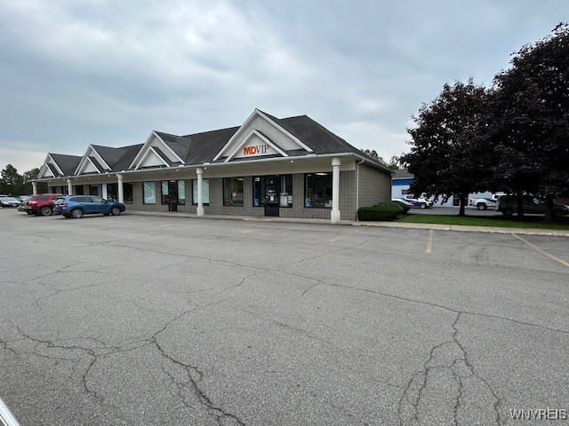 photo 4 : 5893 Camp Road, Hamburg NY 14075