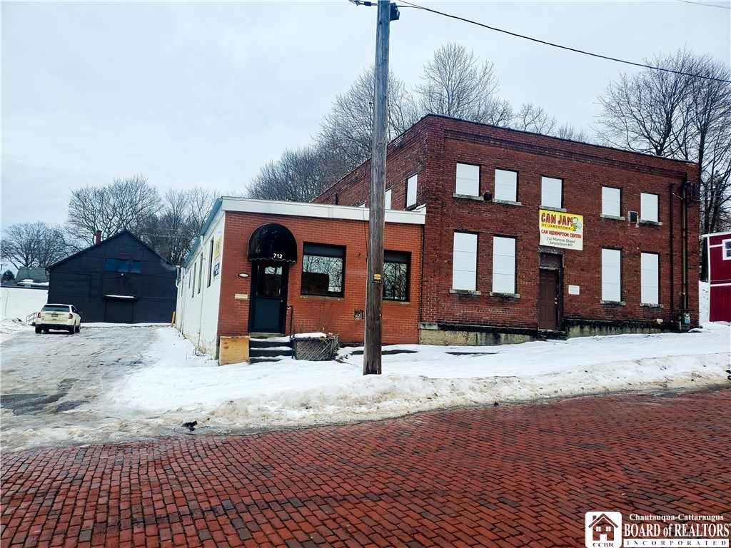 photo undefined: 712 Monroe Street, Jamestown NY 14701