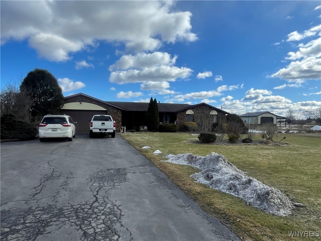 photo 0: 6721 Aiken Road, Pendleton NY 14094