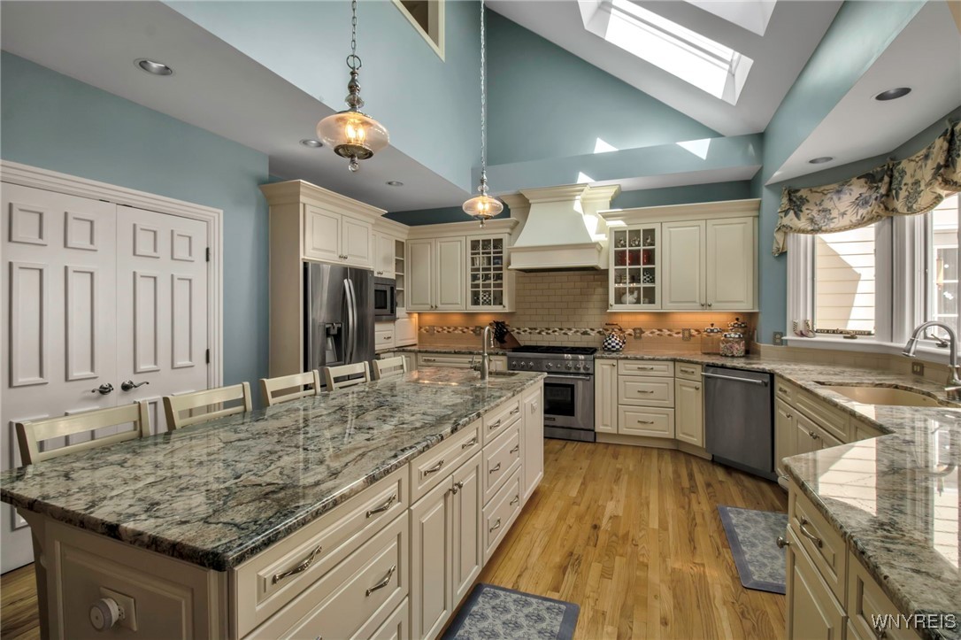 photo 4 : 53 Hillsboro Drive, Orchard Park NY 14127