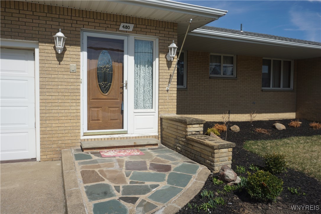 photo undefined: 480 Lakeview Avenue, Orchard Park NY 14127