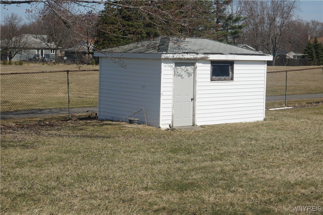 photo 4 : 480 Lakeview Avenue, Orchard Park NY 14127