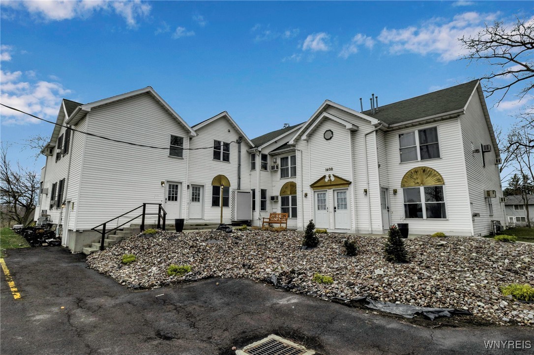 photo undefined: 1608 Sweet Home Road 8, Amherst NY 14228