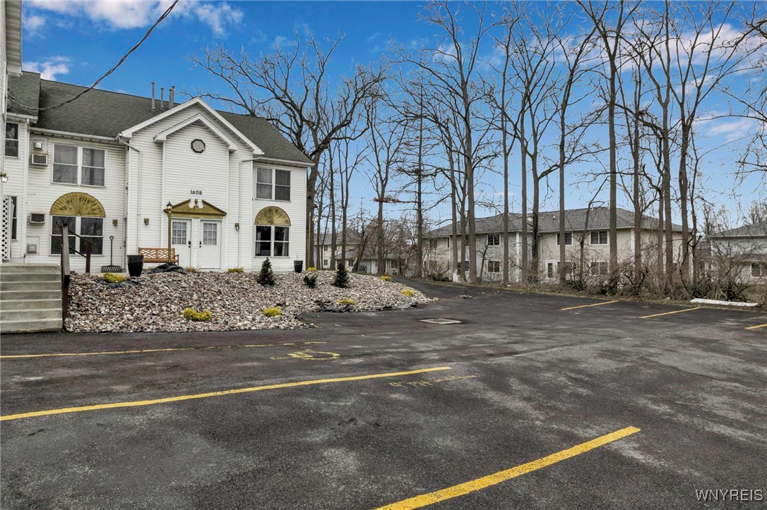 photo undefined: 1608 Sweet Home Road 8, Amherst NY 14228